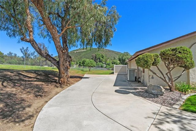 37790 Los Alamos Road, Murrieta, CA 92563