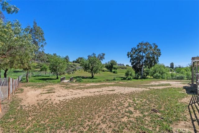 37790 Los Alamos Road, Murrieta, CA 92563