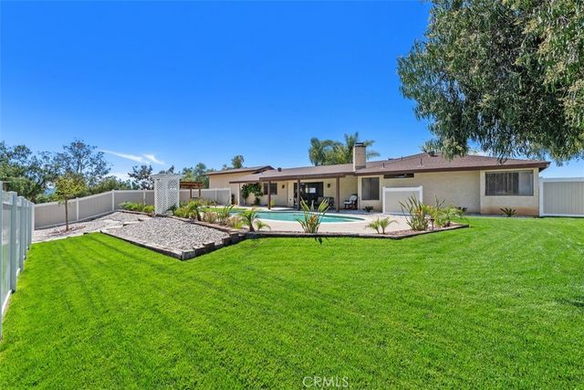 37790 Los Alamos Road, Murrieta, CA 92563