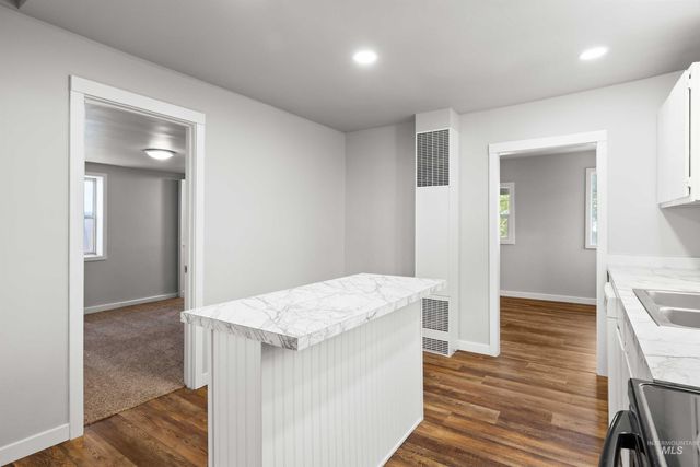 581 Adams St, Twin Falls, ID 83301