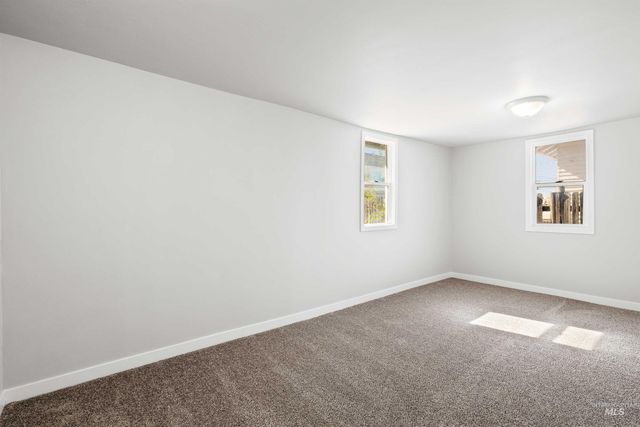 581 Adams St, Twin Falls, ID 83301