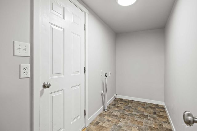 581 Adams St, Twin Falls, ID 83301