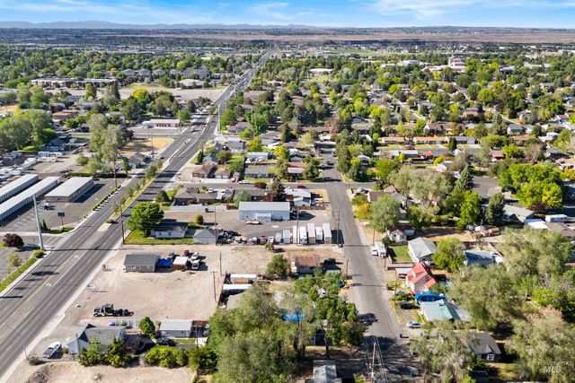 581 Adams St, Twin Falls, ID 83301