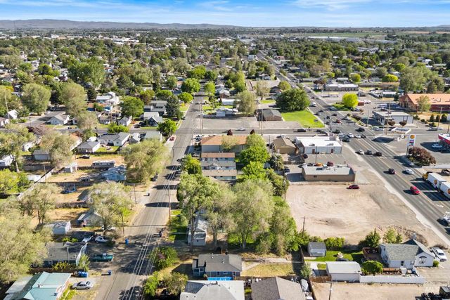 581 Adams St, Twin Falls, ID 83301