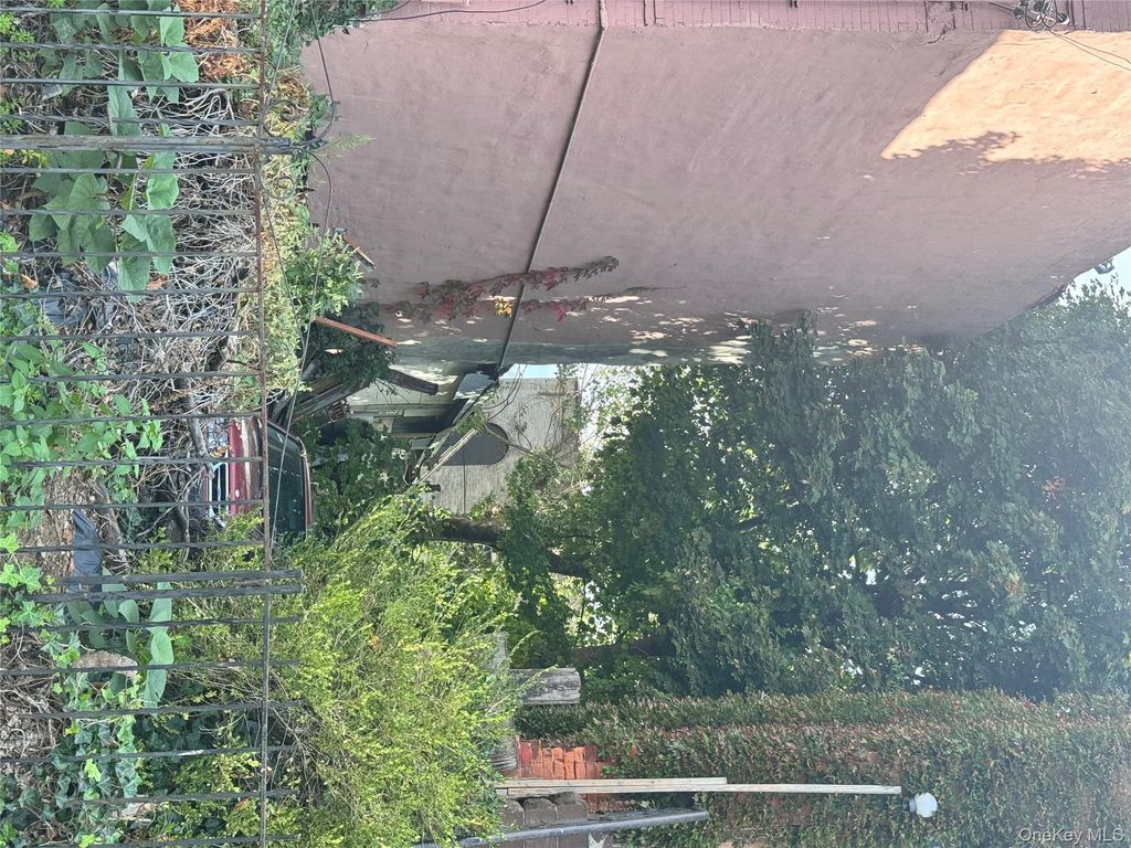 129 Milford Street, Brooklyn, NY 11208