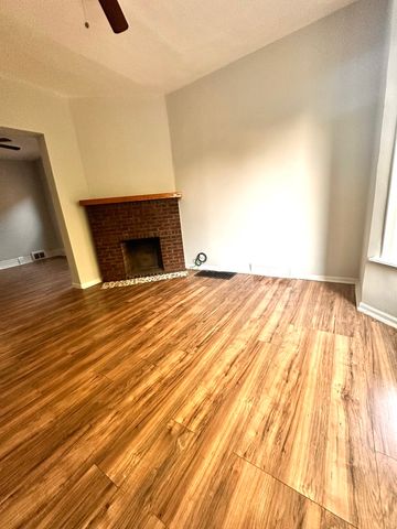 1302 E 72nd Street 2, Chicago, IL 60619