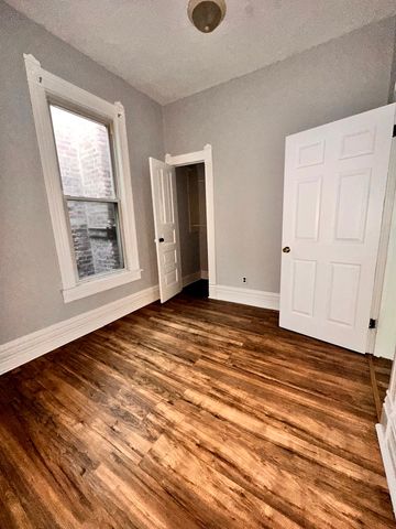 1302 E 72nd Street 2, Chicago, IL 60619