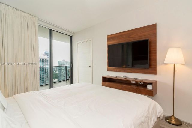 801 S Miami Ave 3803, Miami, FL 33130