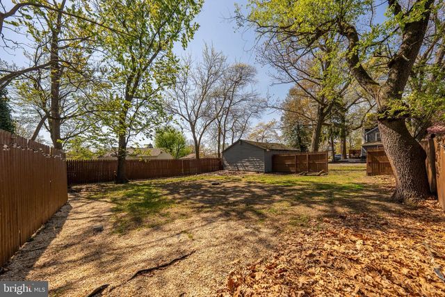 1401 MOUNT HOLLY RD, Burlington, NJ 08016