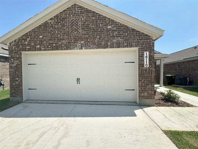 14110 Kempt Drive, Pilot Point, TX 76258