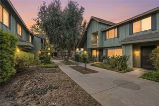 20120 Runnymede Street 17, Winnetka, CA 91306