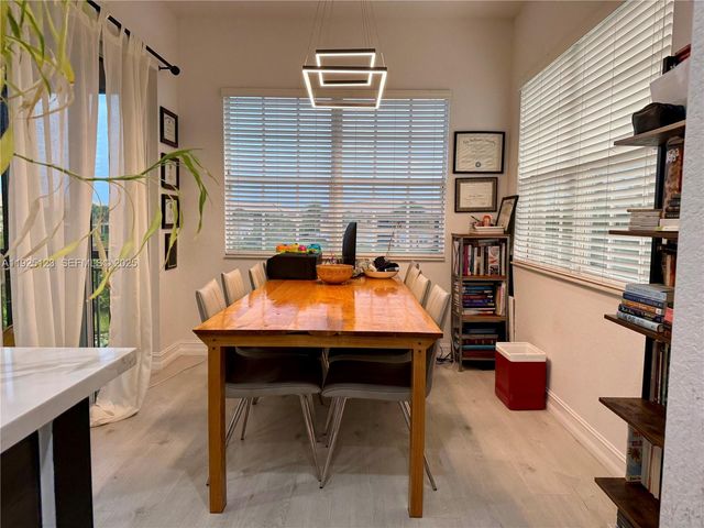 8232 NW 128th Ln 39-F, Parkland, FL 33076