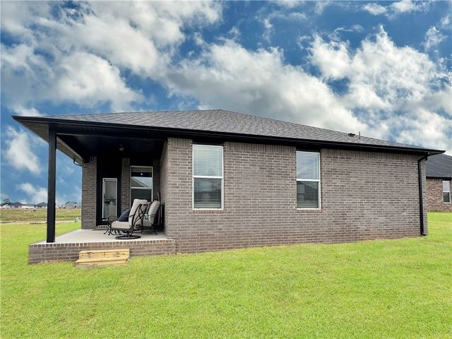 487 W Canada Drive, Farmington, AR 72730