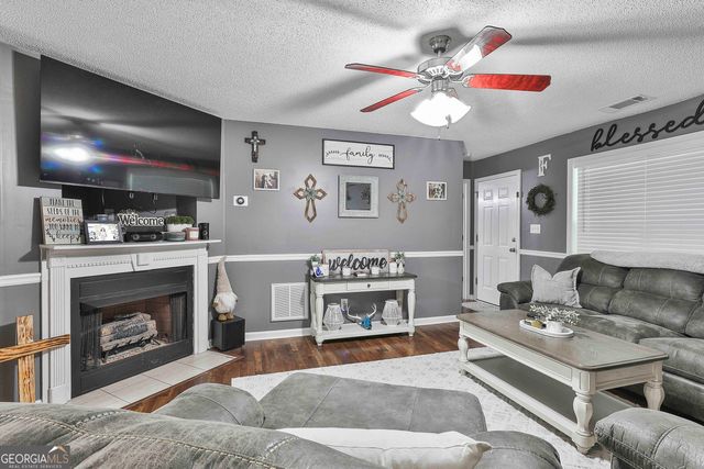 1715 Honeybee Creek Drive, Griffin, GA 30224