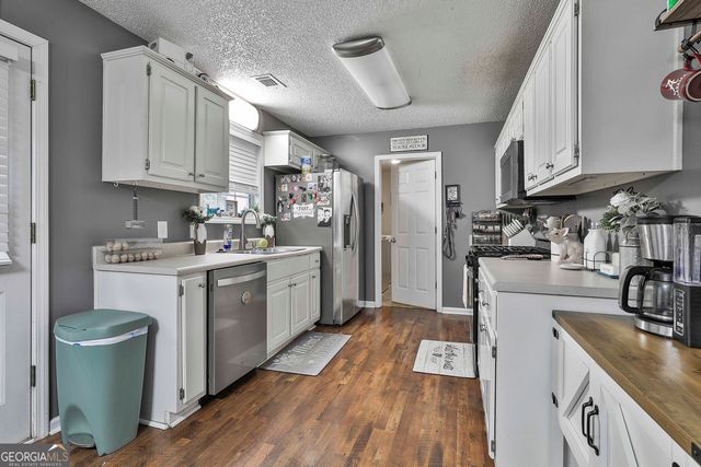 1715 Honeybee Creek Drive, Griffin, GA 30224