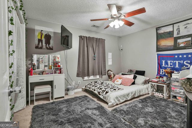 1715 Honeybee Creek Drive, Griffin, GA 30224