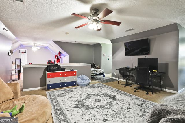 1715 Honeybee Creek Drive, Griffin, GA 30224