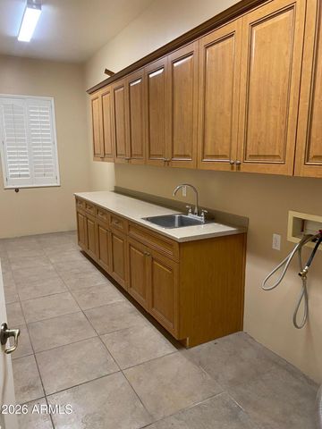 2433 W DESERT HILLS ESTATE Drive, Phoenix, AZ 85086