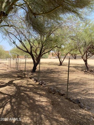 2433 W DESERT HILLS ESTATE Drive, Phoenix, AZ 85086