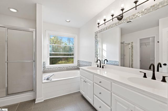 335 Tracy Lane, Moore, SC 29369