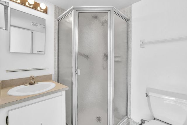 13721 Flora Place D, Delray Beach, FL 33484