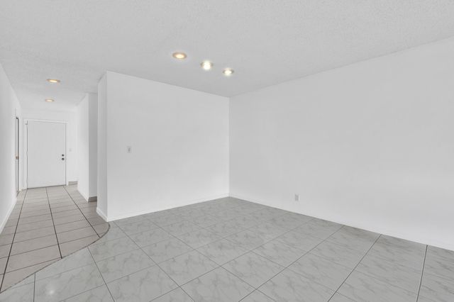 13721 Flora Place D, Delray Beach, FL 33484