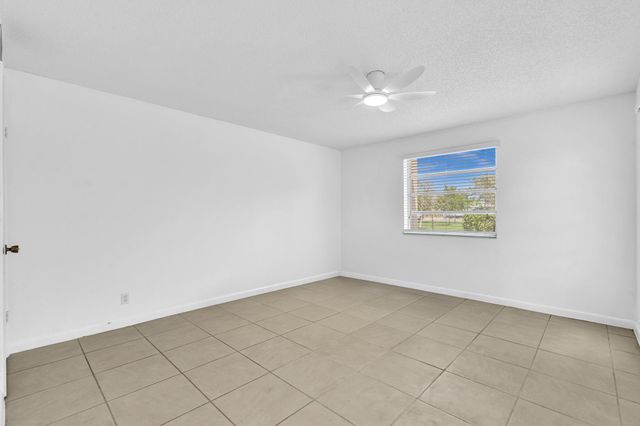 13721 Flora Place D, Delray Beach, FL 33484