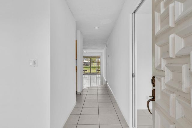 13721 Flora Place D, Delray Beach, FL 33484