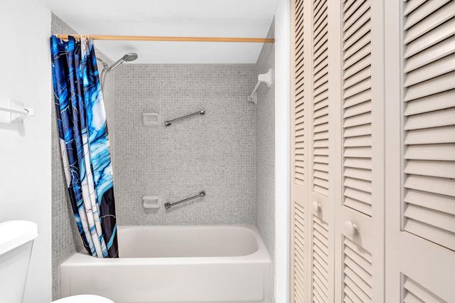 13721 Flora Place D, Delray Beach, FL 33484