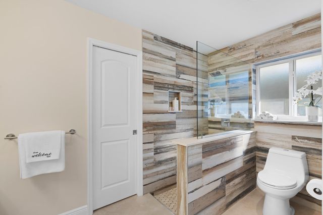 340 N Country Club Boulevard, Boca Raton, FL 33487