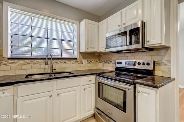 3116 BELDEN Circle, Jacksonville, FL 32207