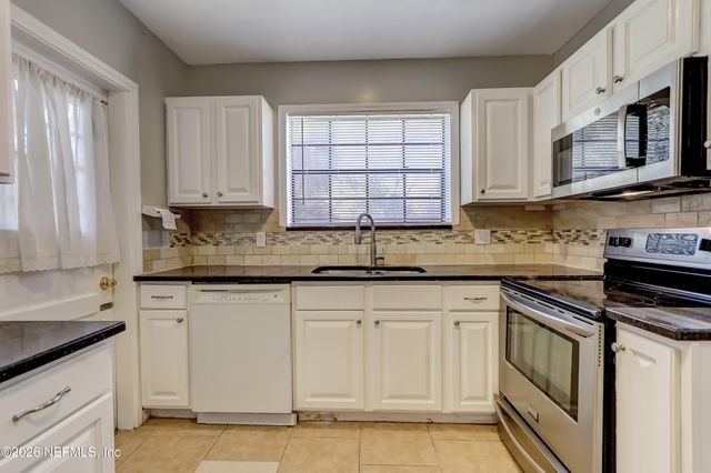 3116 BELDEN Circle, Jacksonville, FL 32207