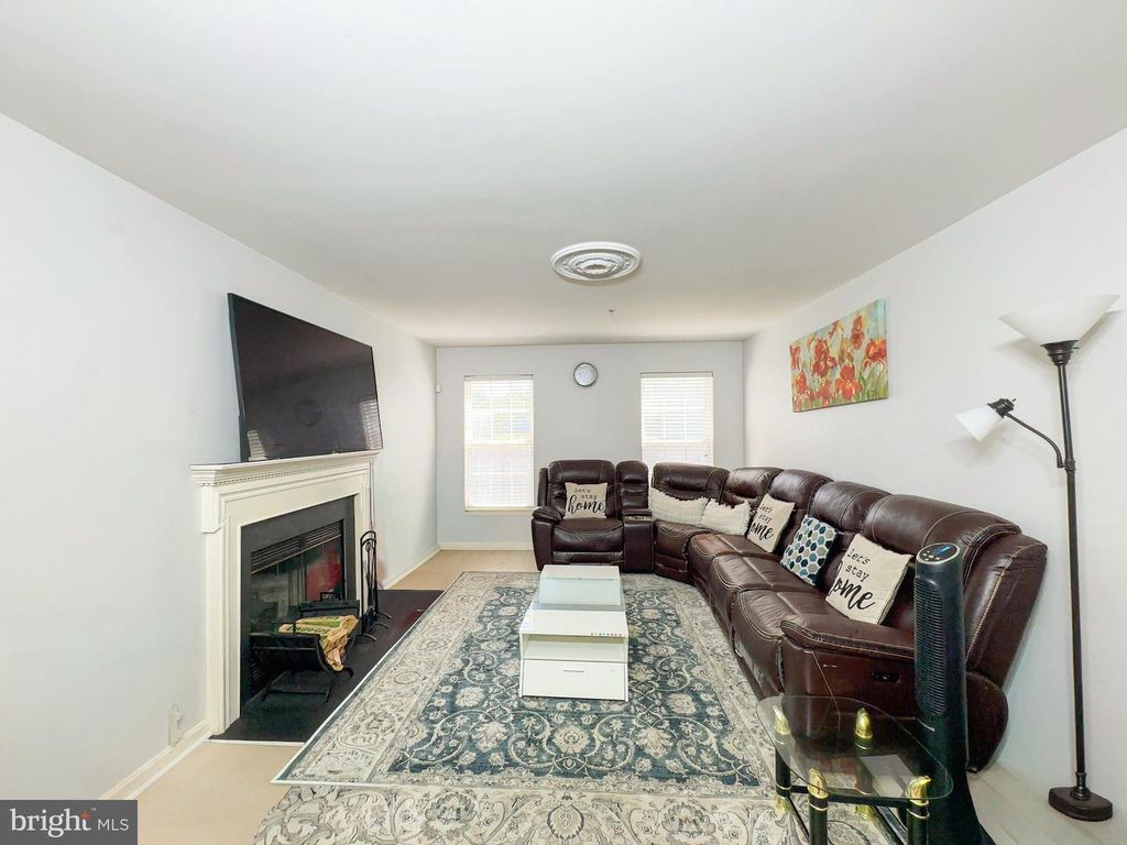 Image 13 of property listing at 7504 CAILEN CT, Beltsville, MD 20705