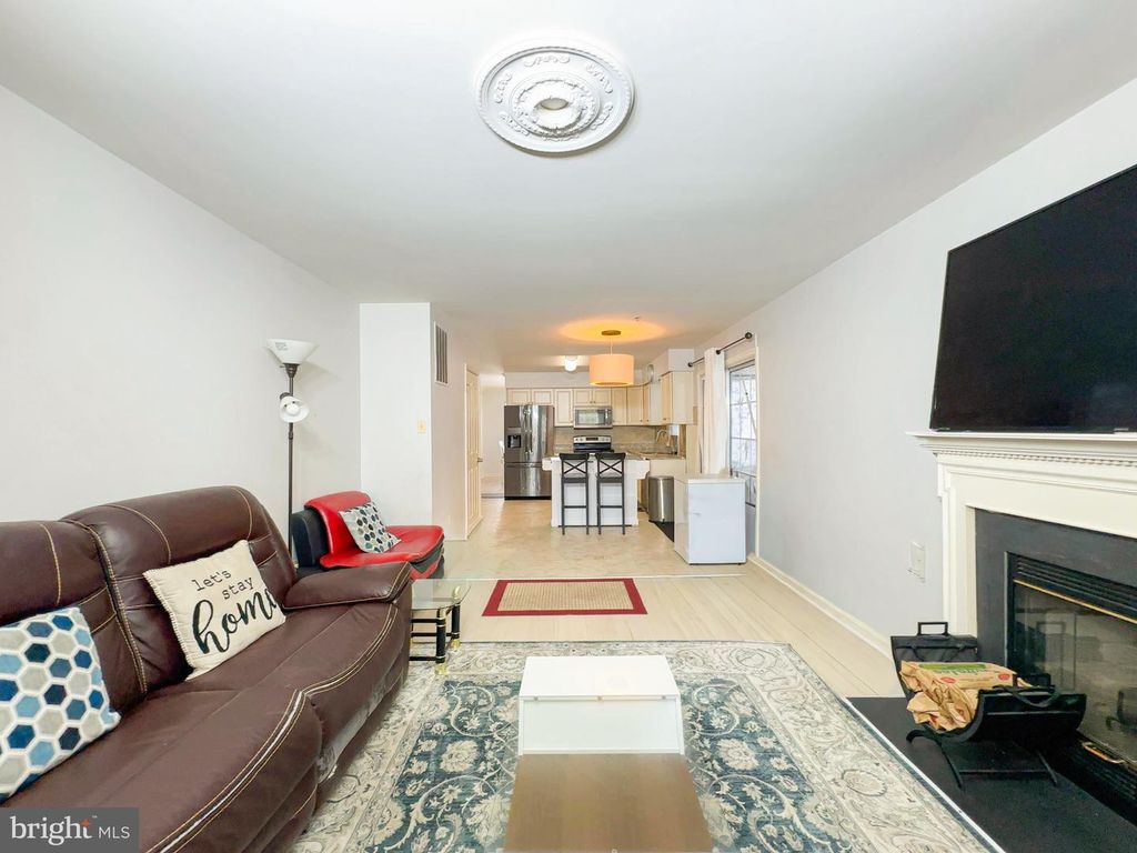 Image 14 of property listing at 7504 CAILEN CT, Beltsville, MD 20705