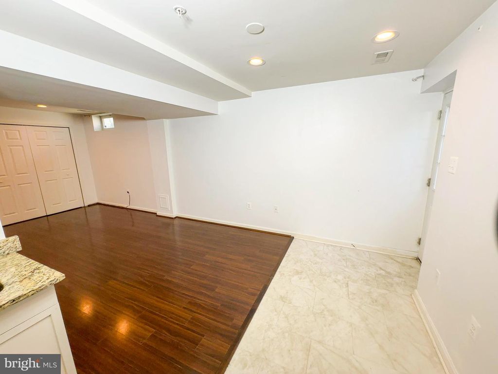 Image 31 of property listing at 7504 CAILEN CT, Beltsville, MD 20705