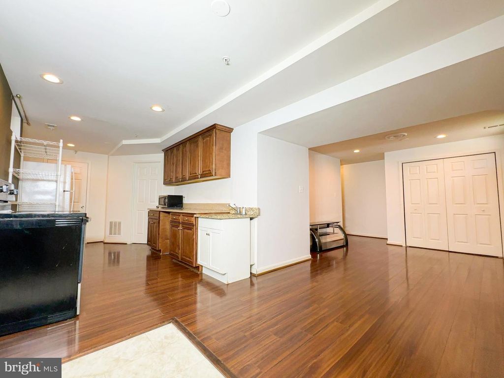 Image 33 of property listing at 7504 CAILEN CT, Beltsville, MD 20705