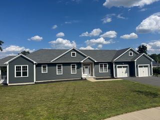 94 Tiara Lane, West Springfield, MA 01089