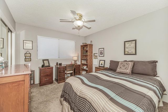 833 E El Paso Avenue N, Fresno, CA 93720