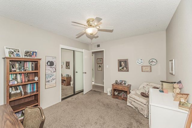 833 E El Paso Avenue N, Fresno, CA 93720