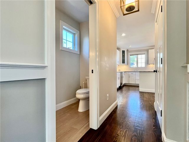 24 Stockholm Street, Newport, RI 02840