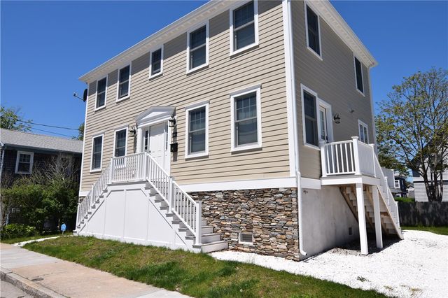 24 Stockholm Street, Newport, RI 02840