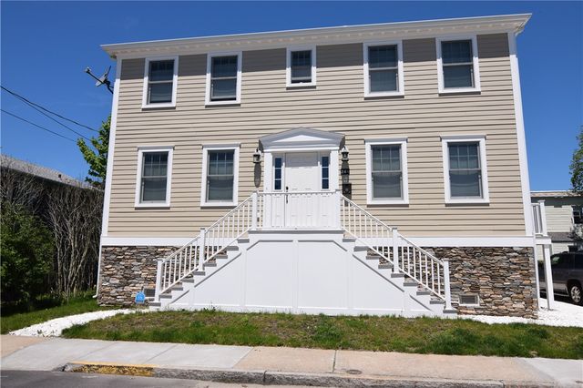 24 Stockholm Street, Newport, RI 02840