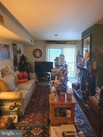 71 LANCASTER EST, Mount Joy, PA 17552