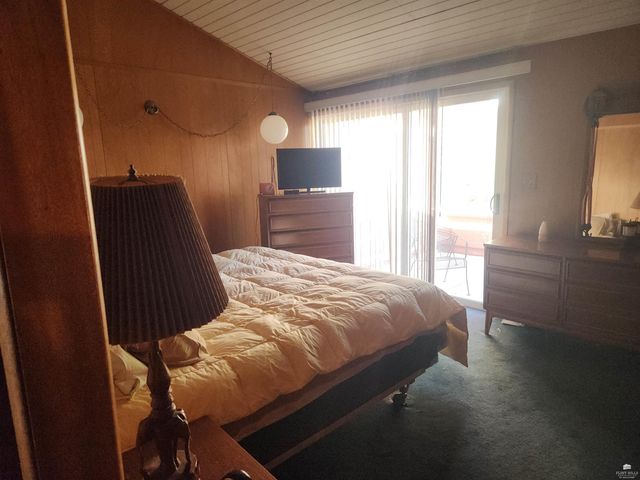 9226 Blue Ridge Road, Manhattan, KS 66503