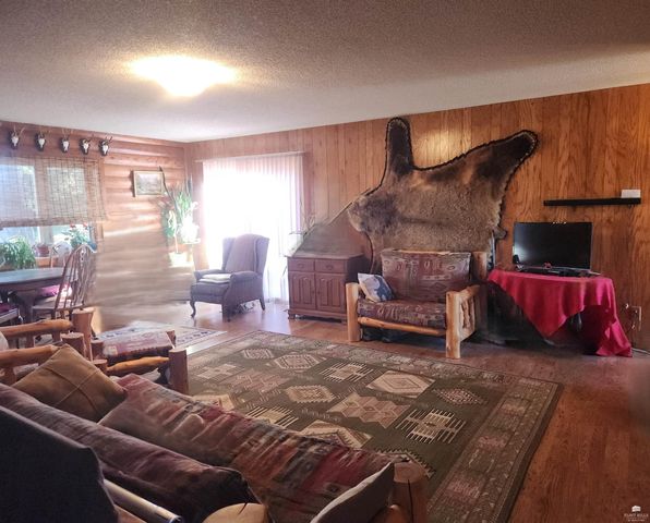 9226 Blue Ridge Road, Manhattan, KS 66503