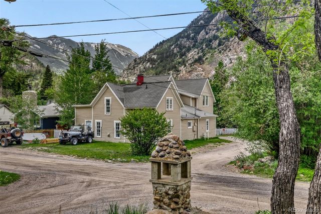 902 Main Street, Georgetown, CO 80444