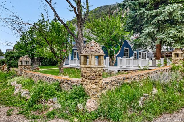 902 Main Street, Georgetown, CO 80444