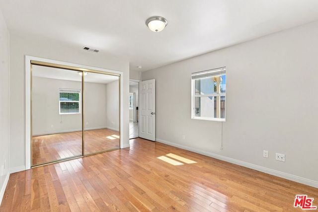 8845 Glider Avenue, Los Angeles, CA 90045