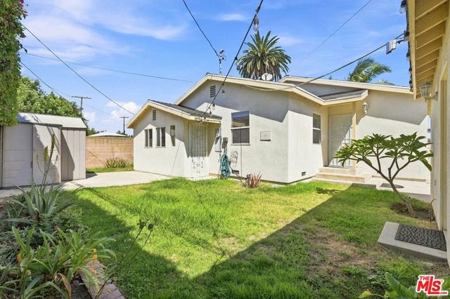 8845 Glider Avenue, Los Angeles, CA 90045