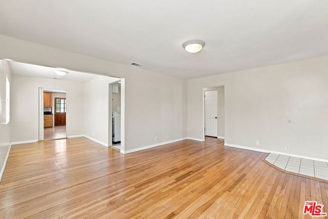 8845 Glider Avenue, Los Angeles, CA 90045